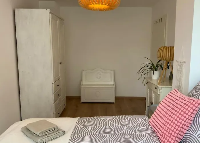 아파트 Gemuetliches In Bad Wilhelmshoehe 카셀